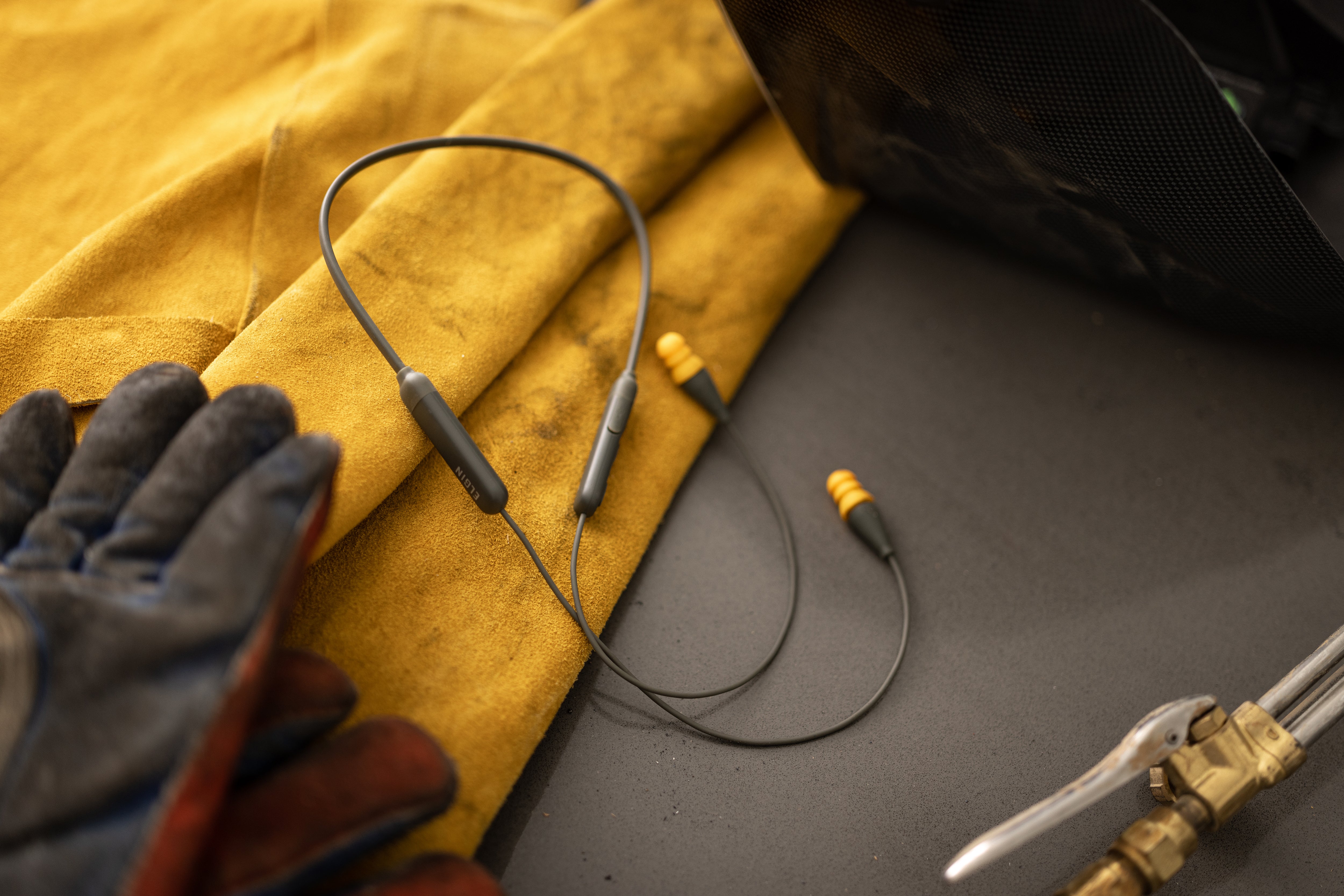 Elgin Discord Bluetooth Earplug Earbuds